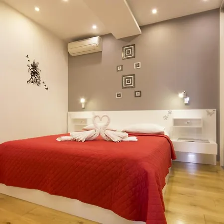 By The Sea - 20587 *