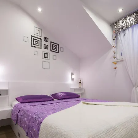 By The Sea - 20587 Makarska